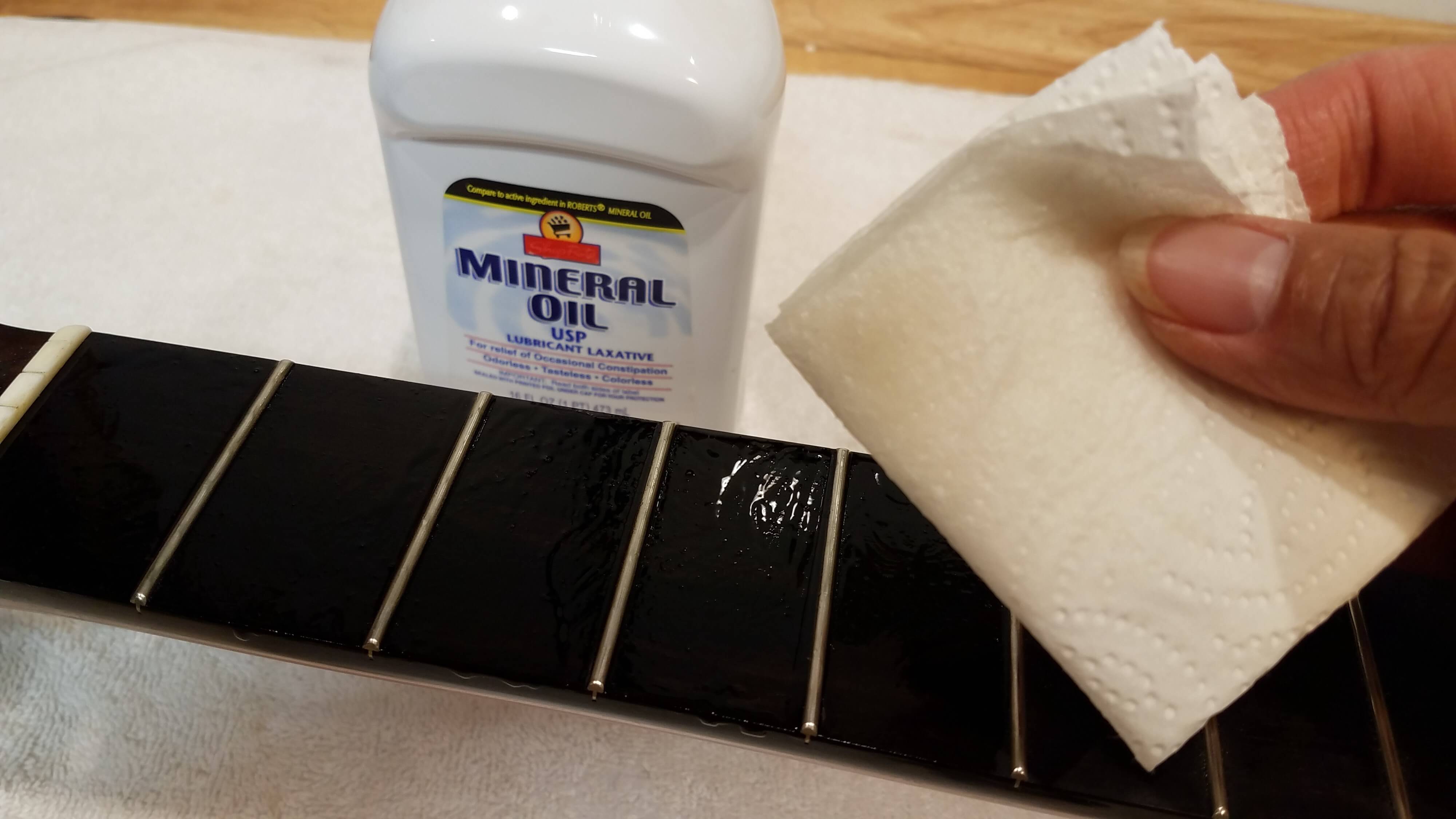How To Clean & Oil Your Classical Guitar Fingerboard